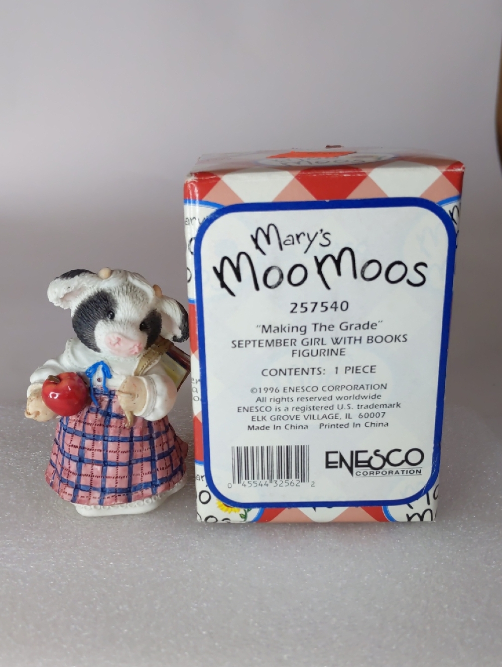 Enesco Mary’s Moo Moos September 'Making the Grade' Figurine